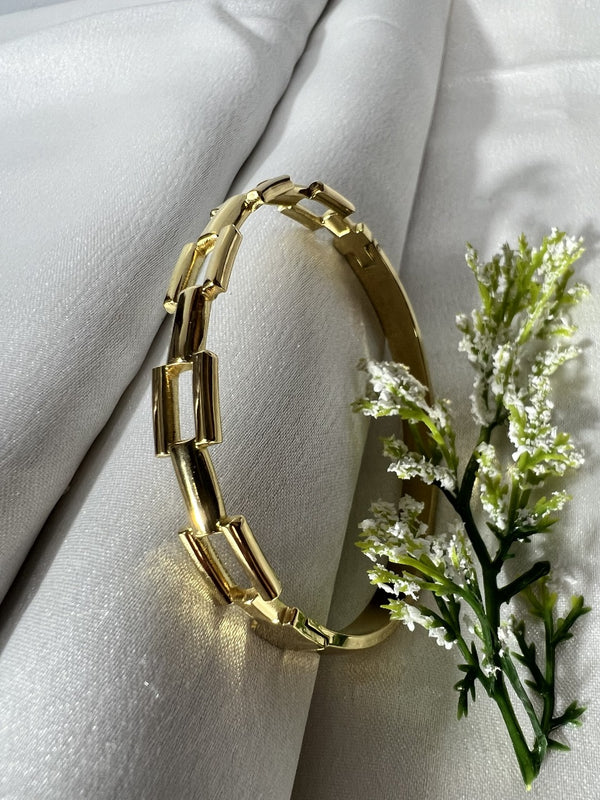 Modern Linked Gold Bangle
