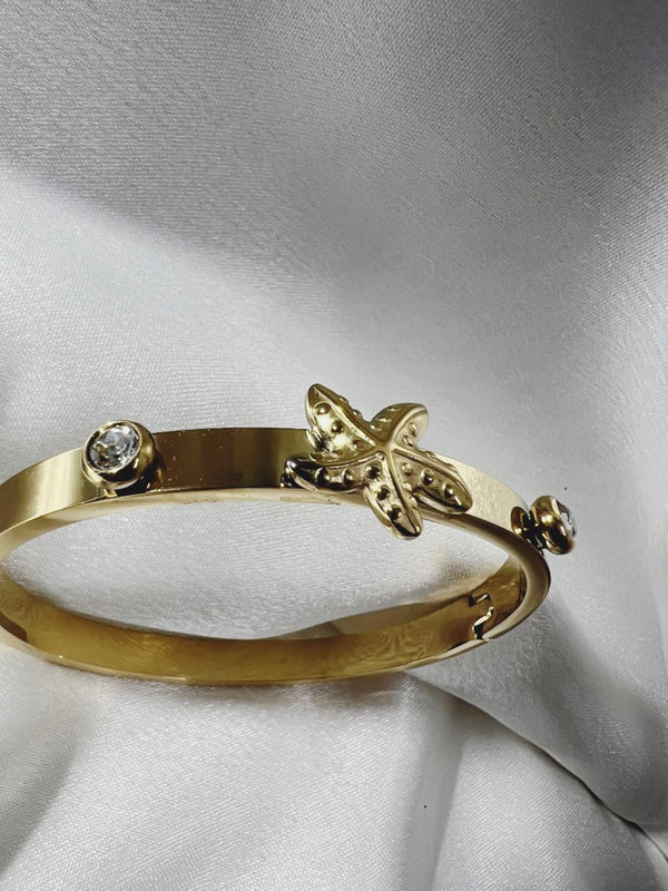Starfish Sparkle Gold Bangle