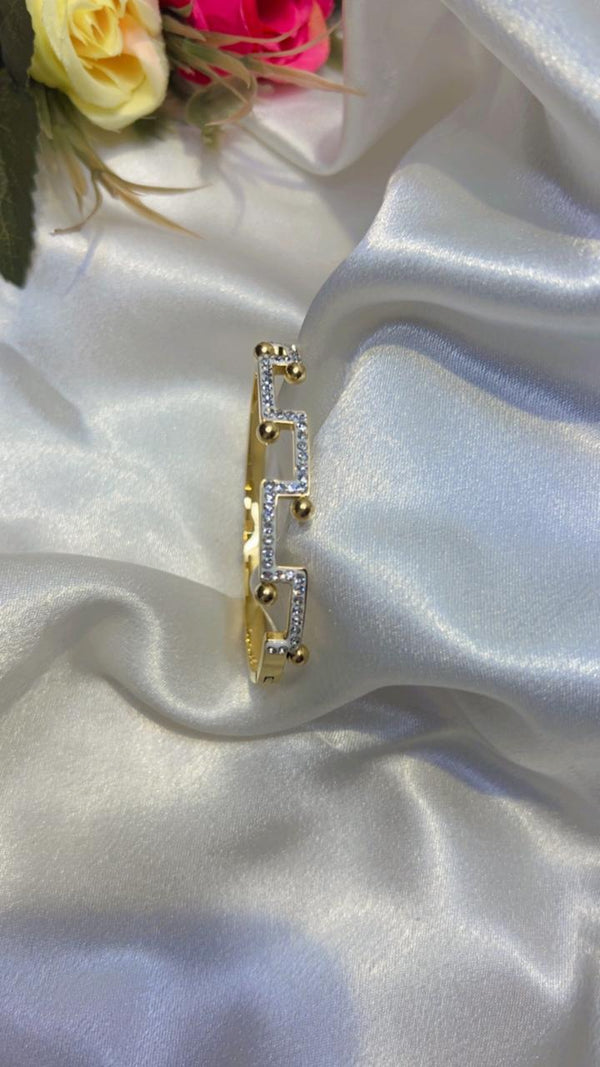Zigzag Crystal Gold Bracelet