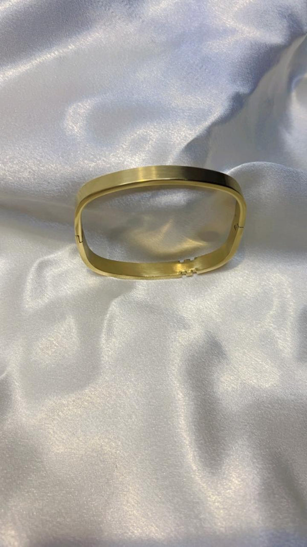 Classic Gold Finish Kada