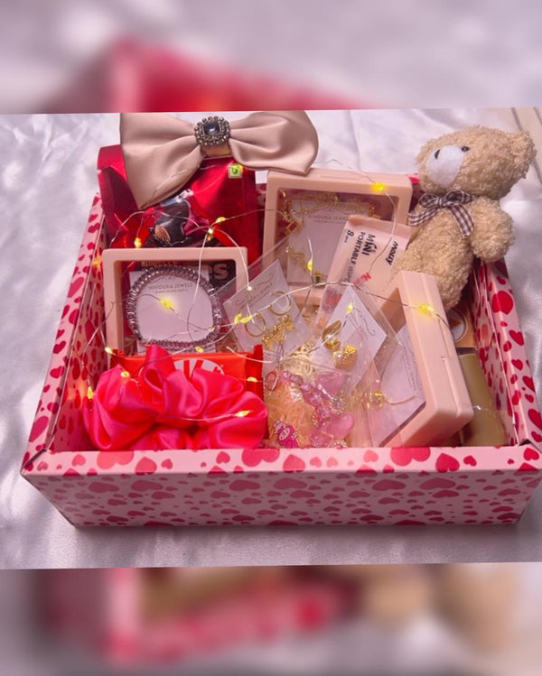 Elegant Gift Hamper